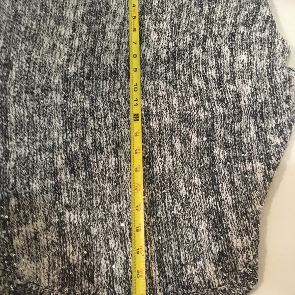 SANS SOUCI Sweater Shirt Black & White Med w/ seq - Picture 3 of 5